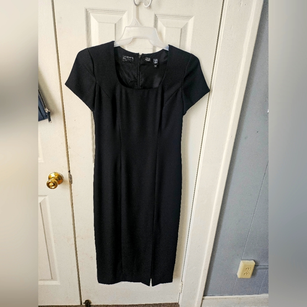 Black Short Sleeve Dress